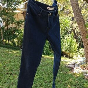 Levi's Women's Dark Blue Skinny Jeans